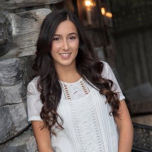 Meet your Posher, Valentina